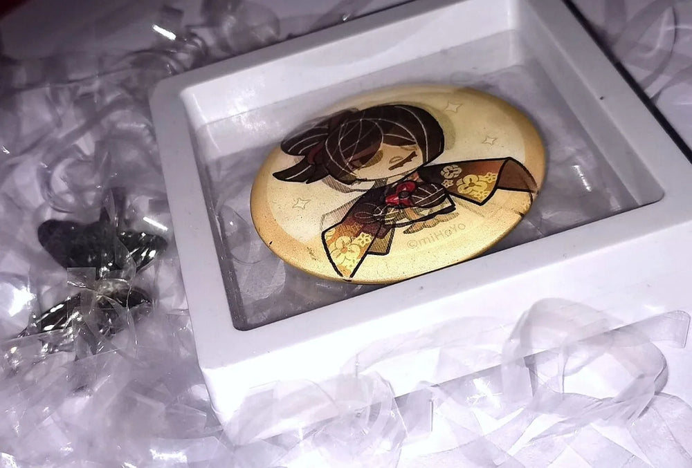 Genshin Impact Chiori Sleeve Series Badge & Acrylic Keychain