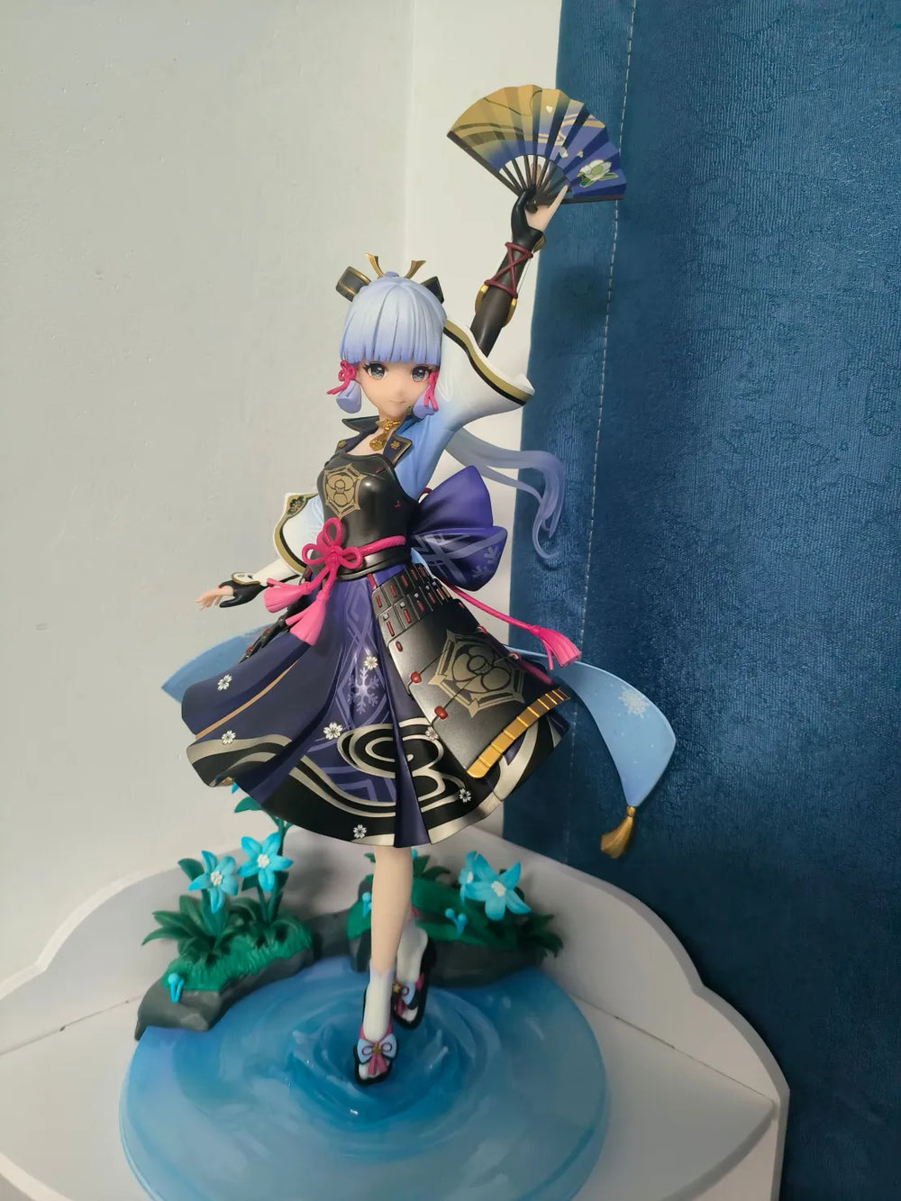 Figurine Genshin Impact Frostflake Ver. Échelle 1/7 – Kamisato Ayaka