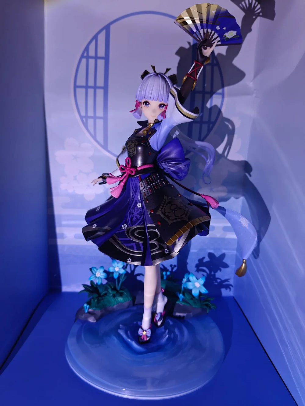 Figurine Genshin Impact Frostflake Ver. Échelle 1/7 – Kamisato Ayaka