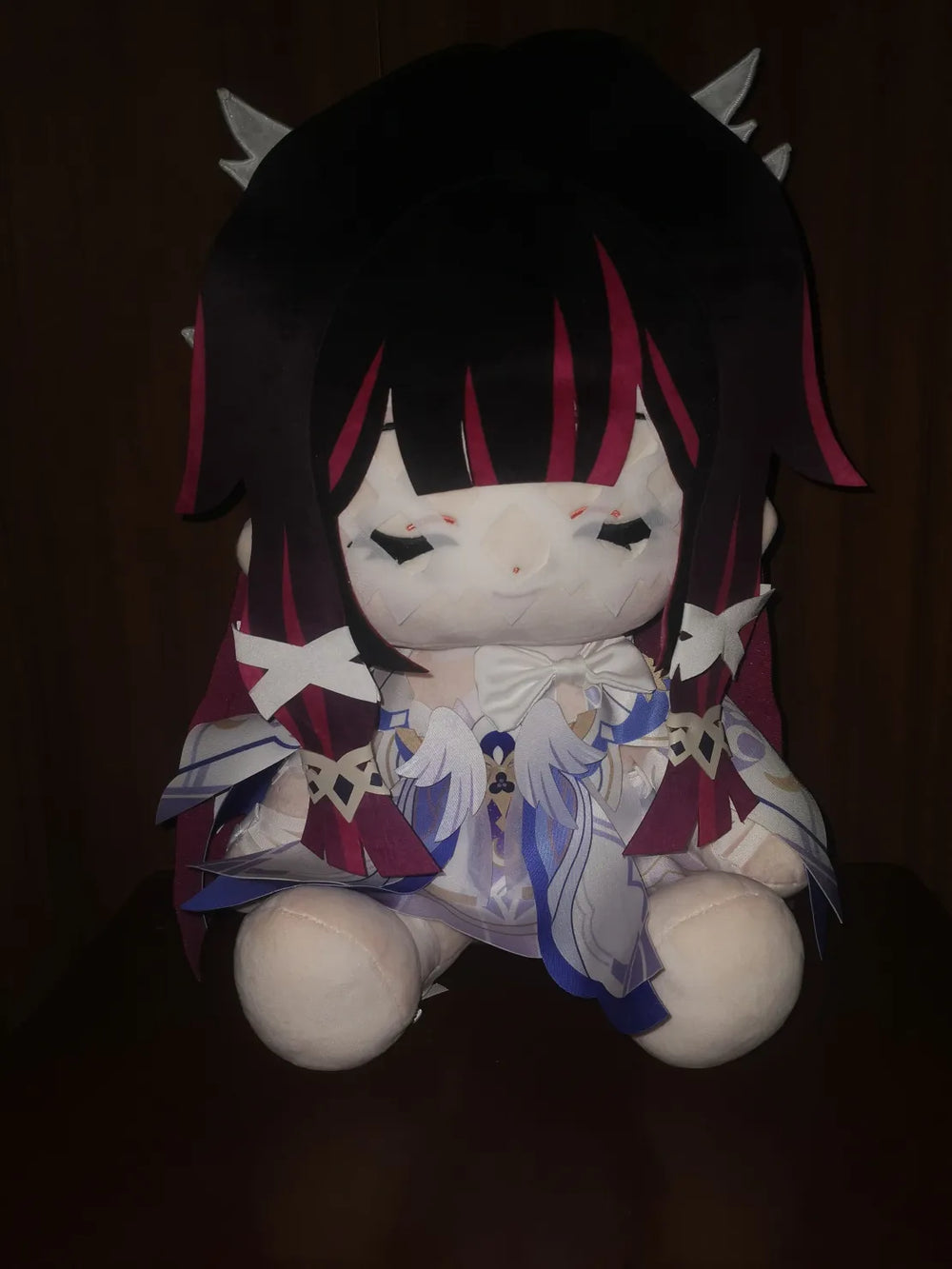 Genshin Impact A Promise Kept Series Peluche Sentado de Columbina