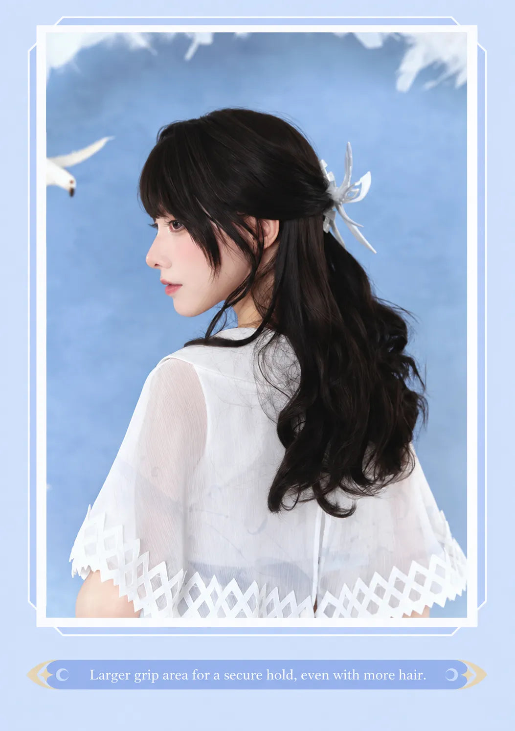 Columbina hair claw clip with three-dimensional feathered wing design