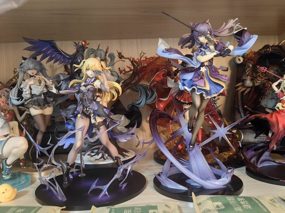 Front angle customer image of Keqing figure from Genshin Impact collection
