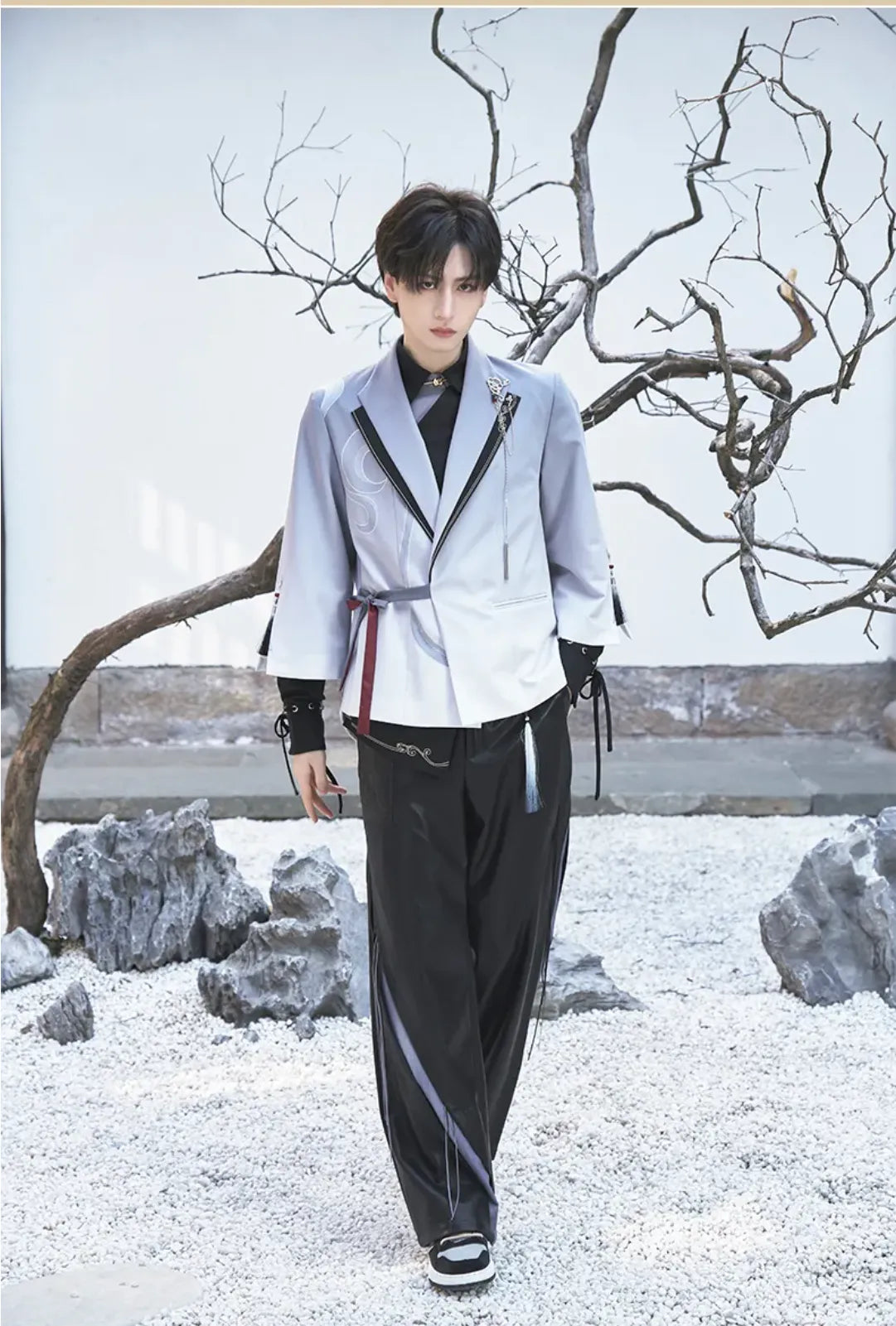 Genshin Impact Shenhe leisure outerwear back embroidery and layered tailoring details