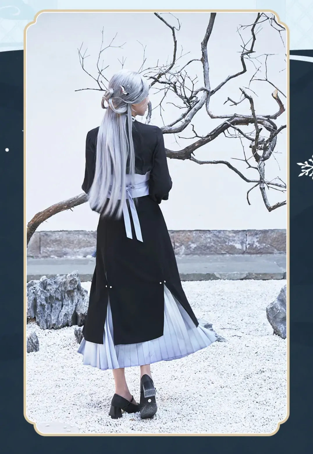 Genshin Impact Shenhe themed acrylic bonus accessory included with themed impression series skirt