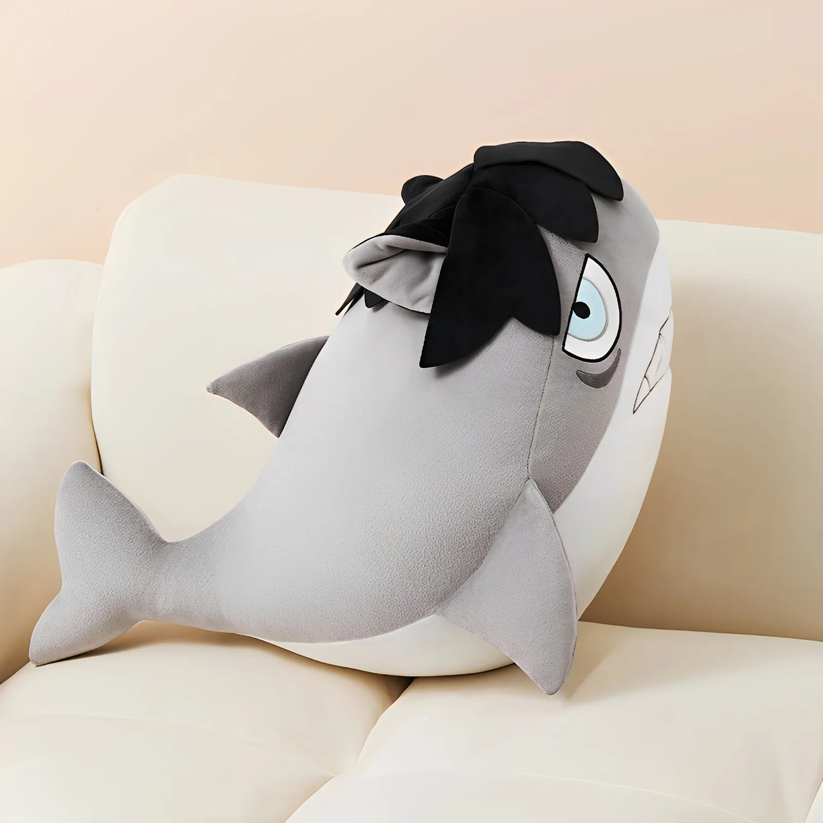 Genshin Impact Teyvat Zoo Wriothesley plush toy side view full body shape