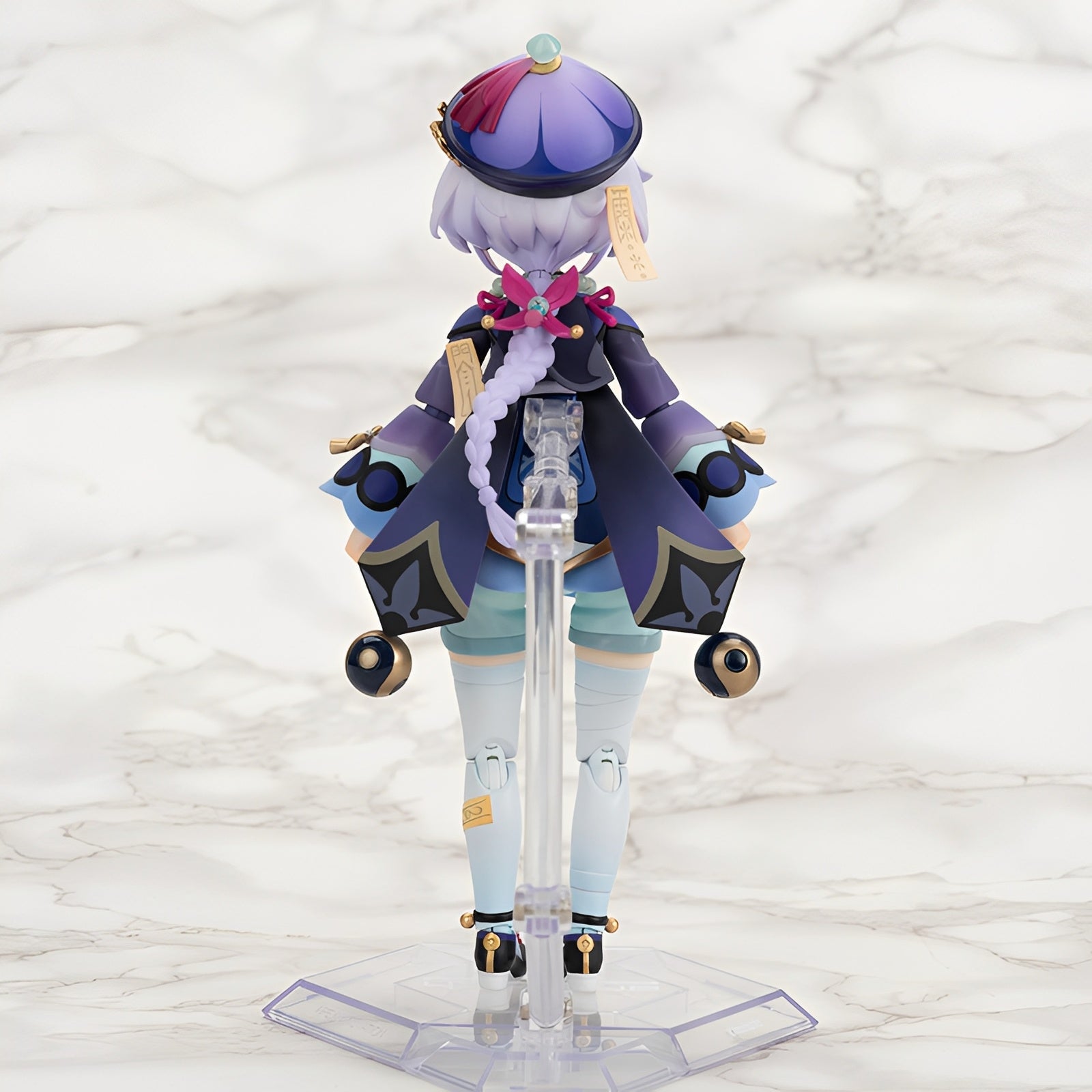 Qiqi action figure back design costume detail