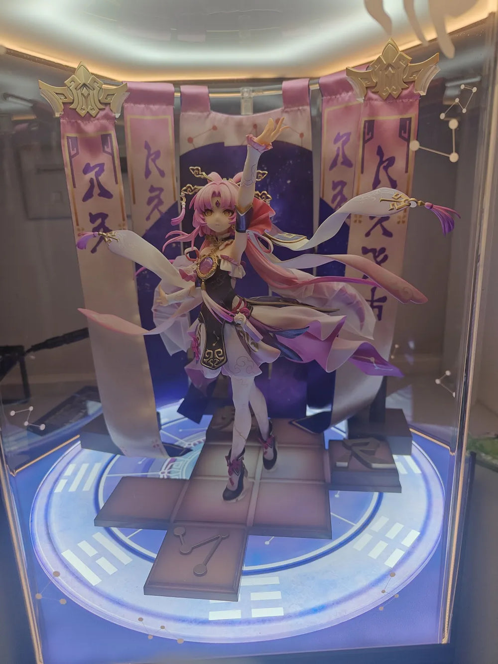 Vitrina para Figura a Escala 1/7 de Fu Xuan de Honkai: Star Rail