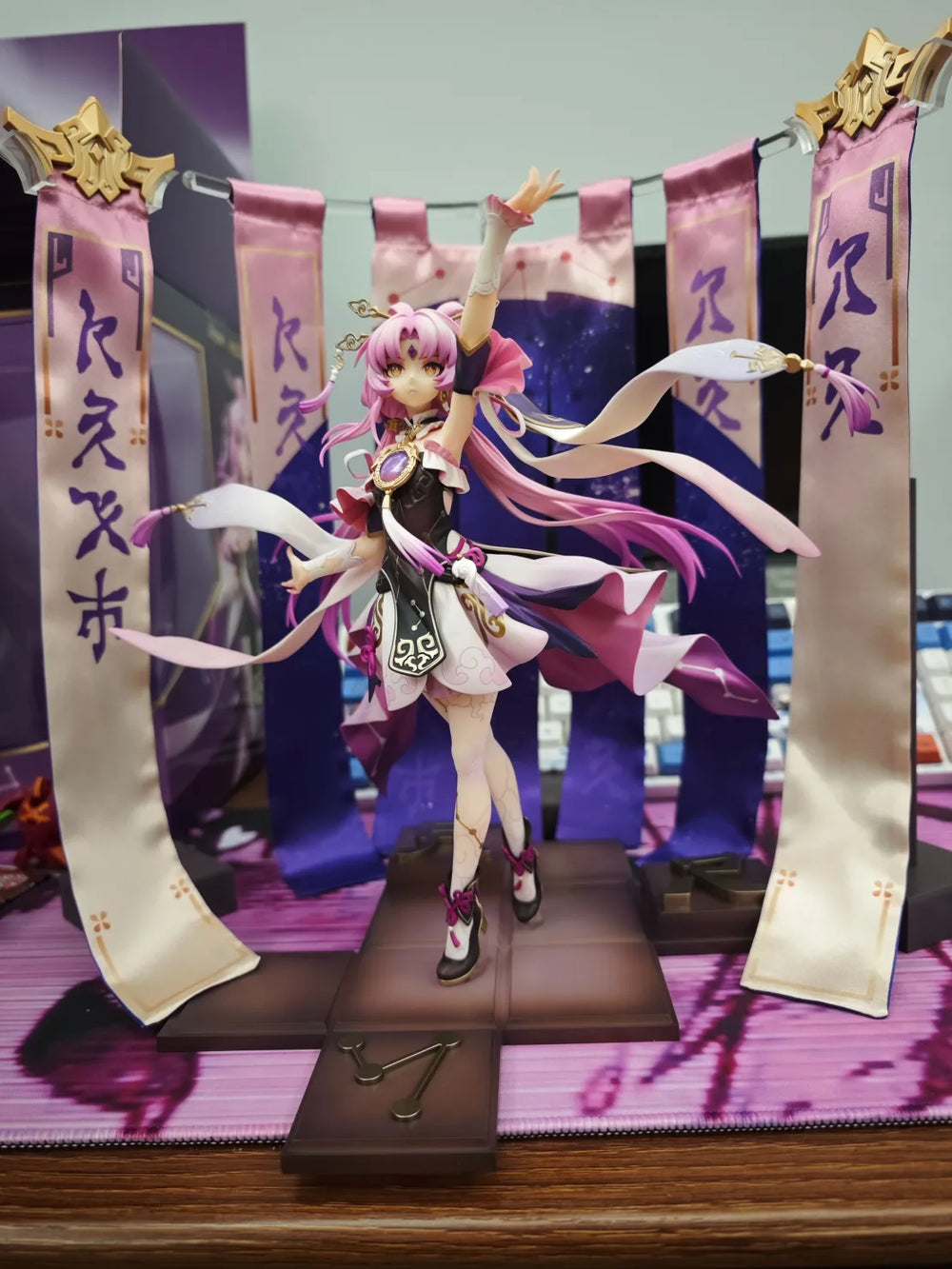 Vitrina para Figura a Escala 1/7 de Fu Xuan de Honkai: Star Rail