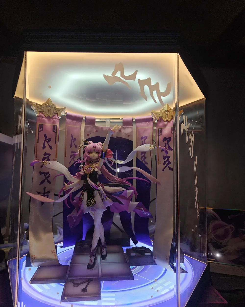 Vitrina para Figura a Escala 1/7 de Fu Xuan de Honkai: Star Rail
