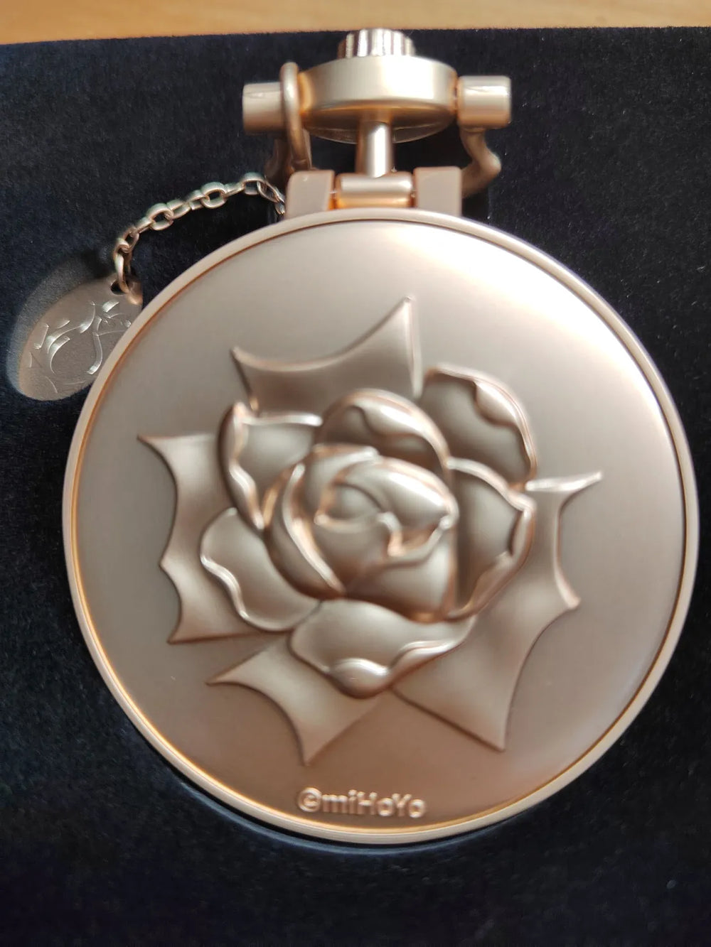 Honkai: Star Rail Peerless Beauty Series Pocket Watch-Style Metal Charm