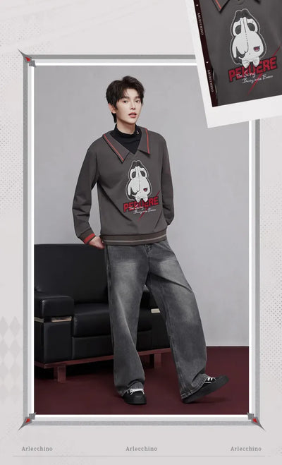 Arlecchino themed layered sweatshirt collar and neckline detail display