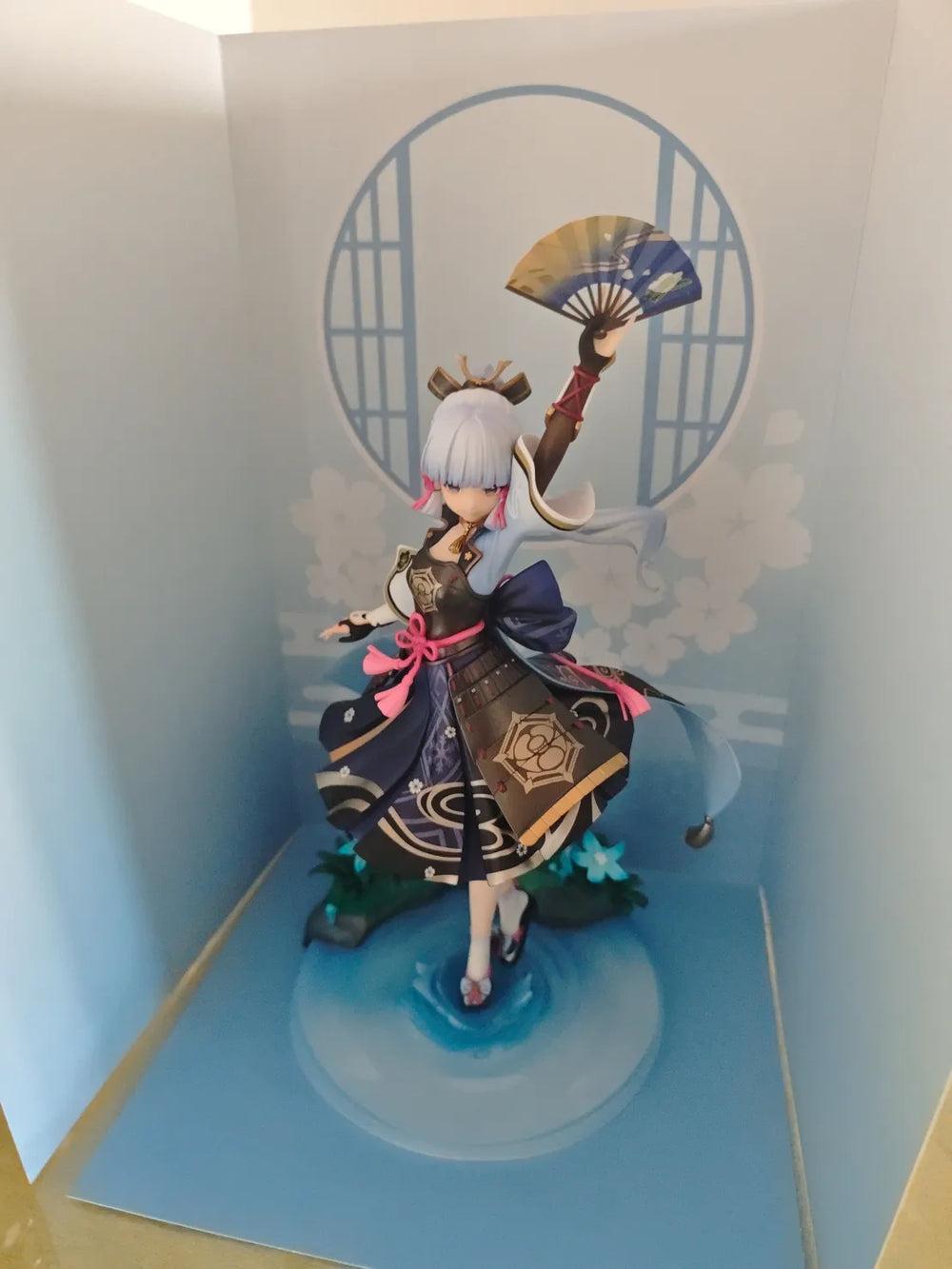 Figurine Genshin Impact Frostflake Ver. Échelle 1/7 – Kamisato Ayaka