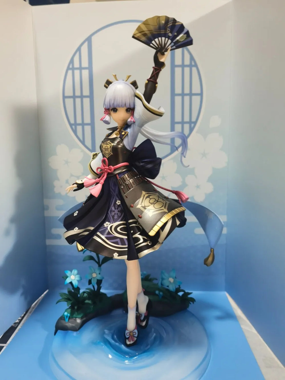 Figurine Genshin Impact Frostflake Ver. Échelle 1/7 – Kamisato Ayaka