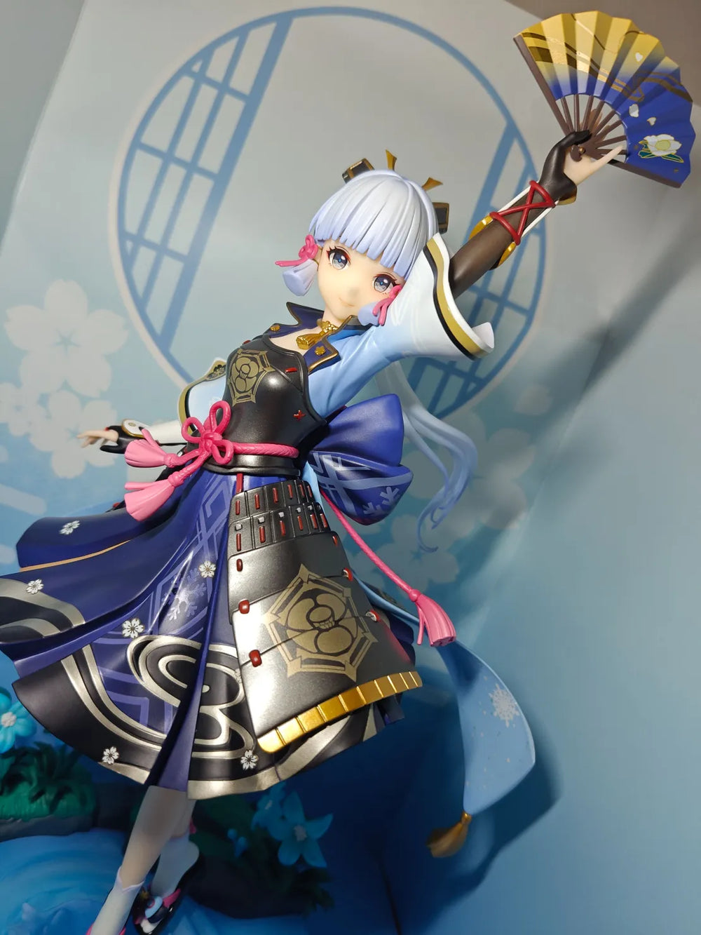 Figurine Genshin Impact Frostflake Ver. Échelle 1/7 – Kamisato Ayaka