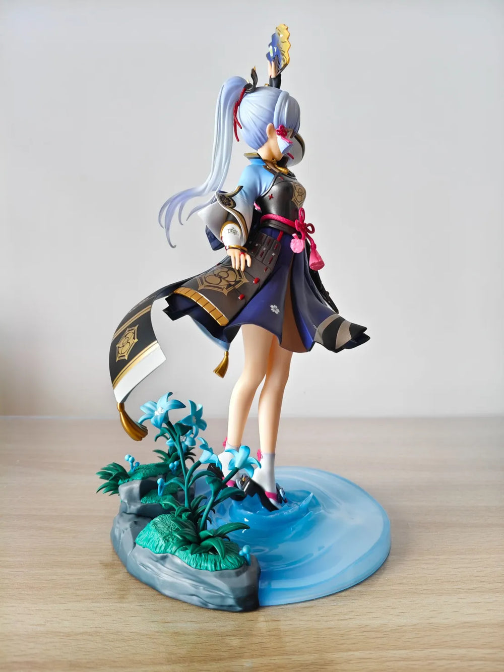 Figurine Genshin Impact Frostflake Ver. Échelle 1/7 – Kamisato Ayaka