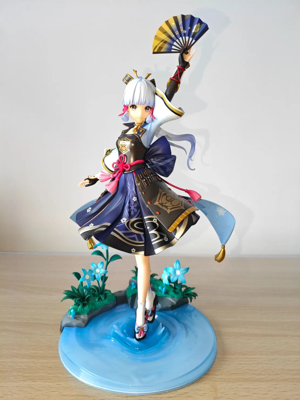 Figurine Genshin Impact Frostflake Ver. Échelle 1/7 – Kamisato Ayaka