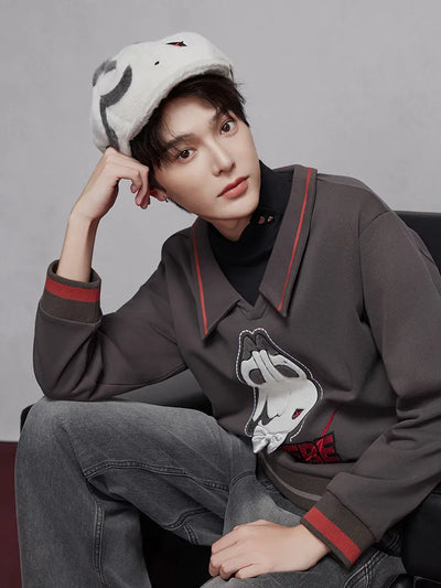 Arlecchino themed white and gray plush beret with dimensional ears