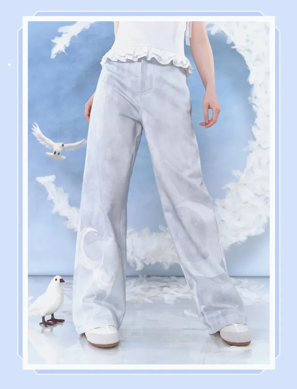 Columbina printed pants back pocket with pearl accents
