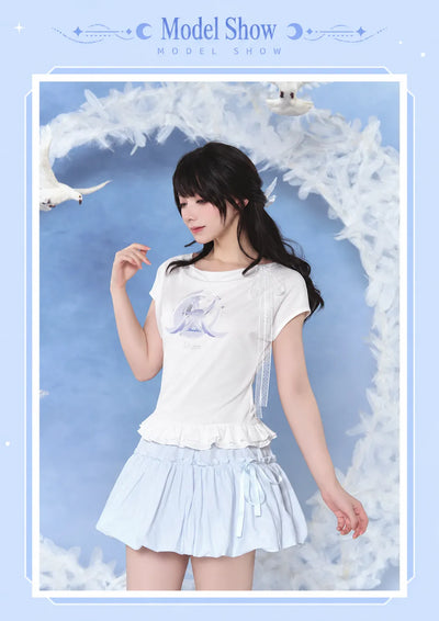 Columbina T-shirt ruffled hem and fitted silhouette