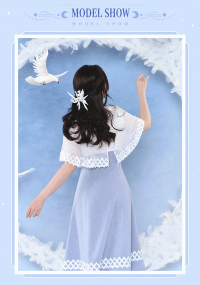Columbina wing hair claw clip showing secure grip on hair