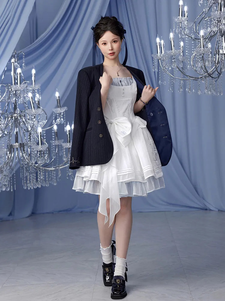 Elegant Fontaine themed casual jacket with tailored silhouette