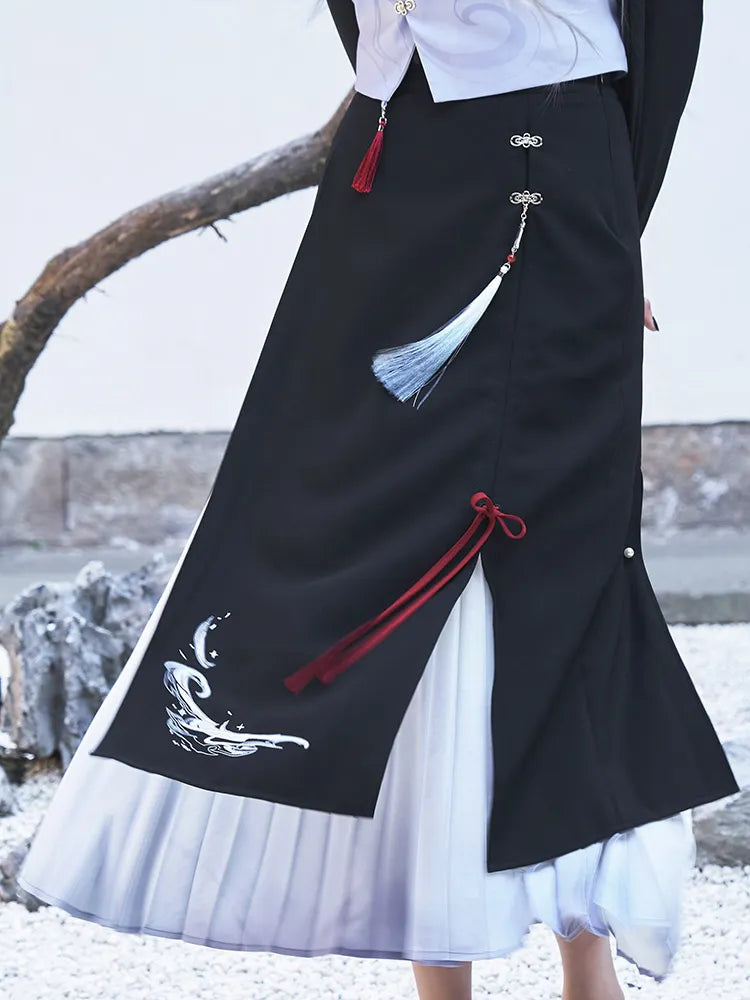 Genshin Impact Shenhe themed outfit featuring elegant half-length skirt and layered Liyue-inspired fashion