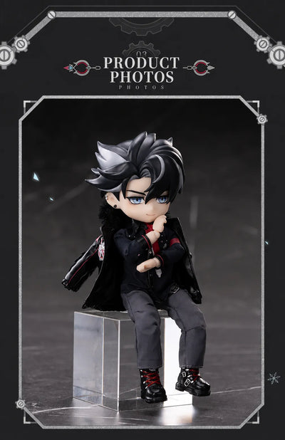 Wriothesley action figure accessory set showing layered outfit details