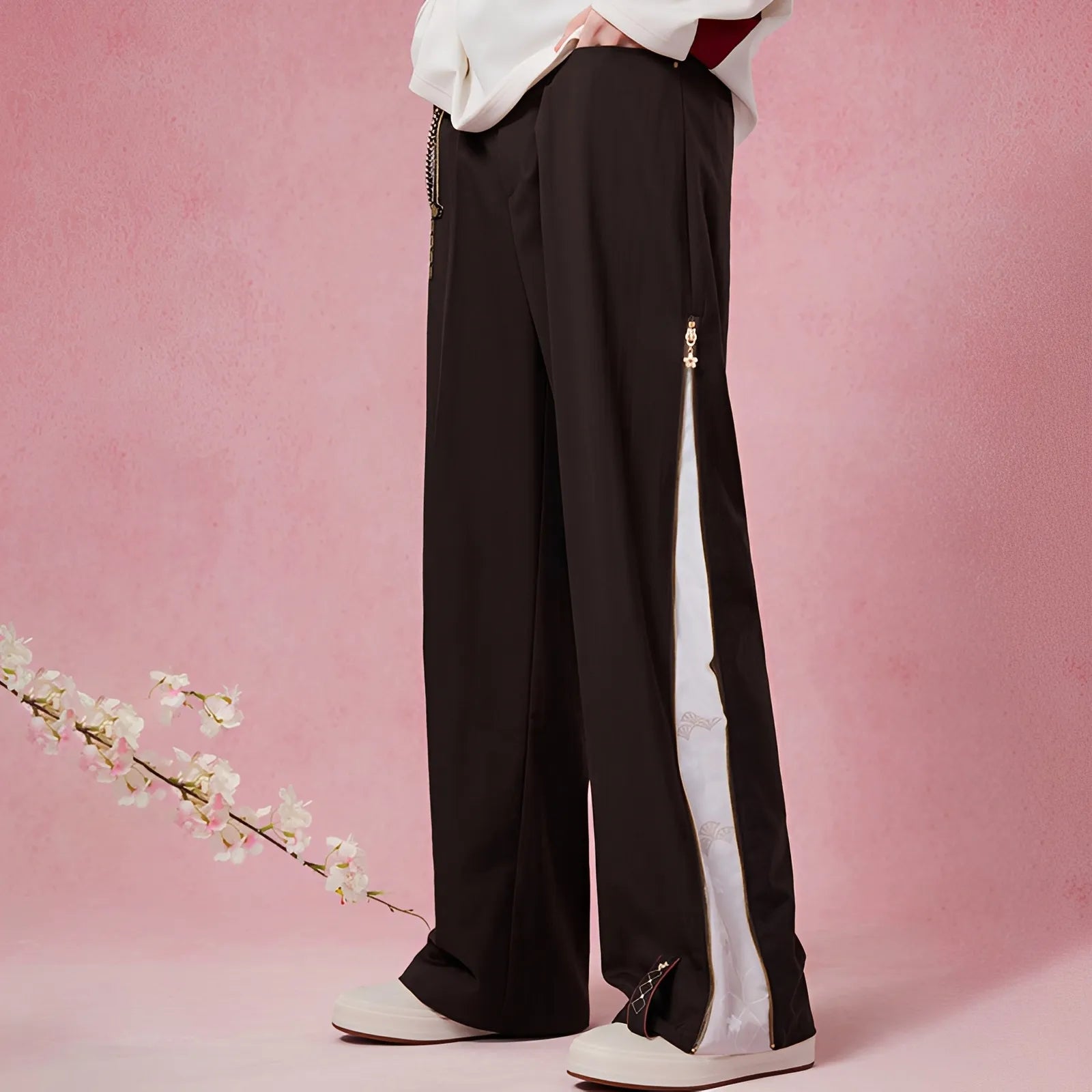 Yae Miko casual pants side panel design with contrast fabric detail