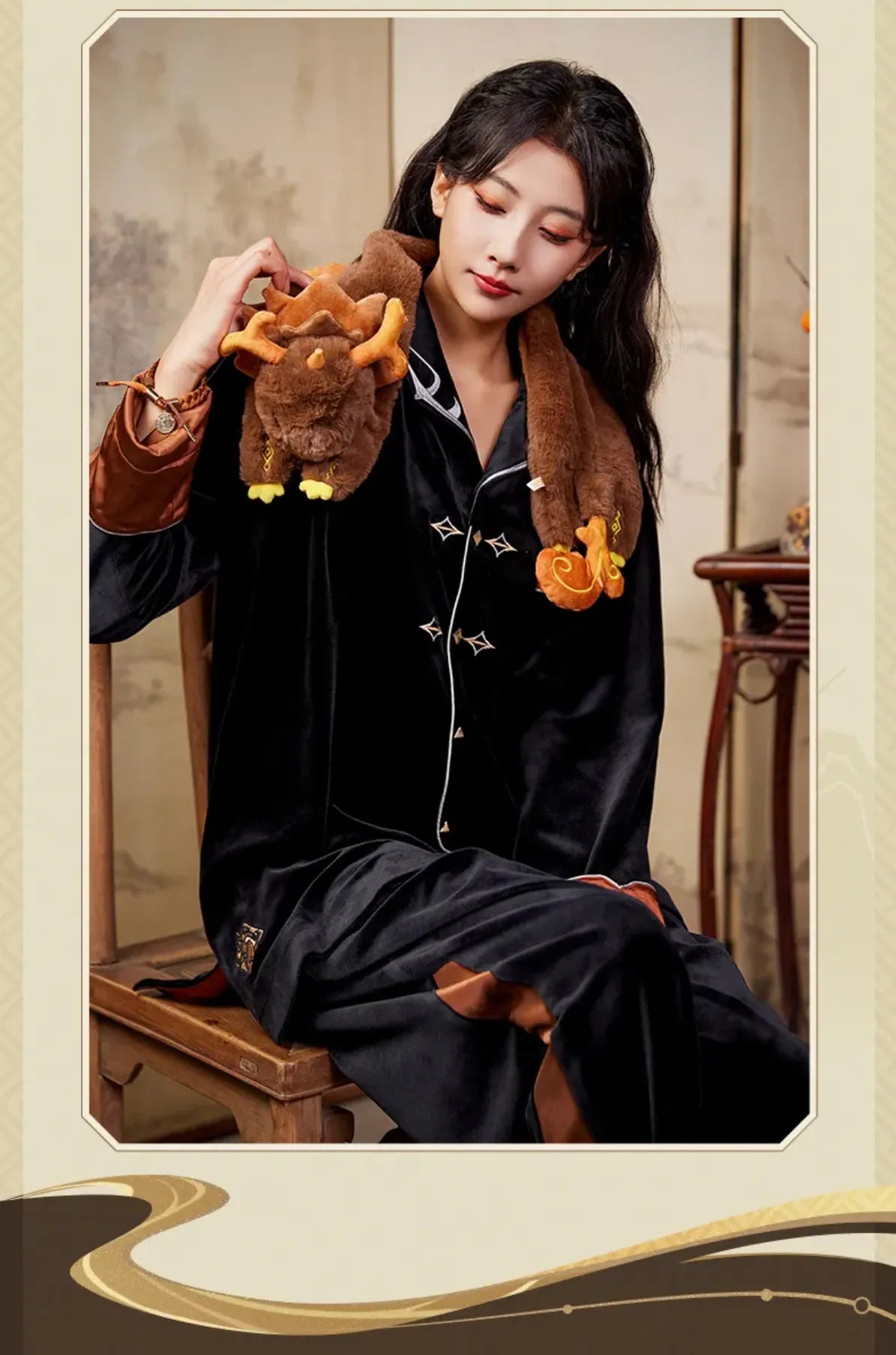 Material detail display of Genshin Impact Zhongli themed plush toy scarf with soft polyester fabric