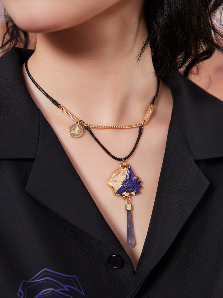 Genshin Cyno jewelry set necklace and ring metallic and purple accent close view