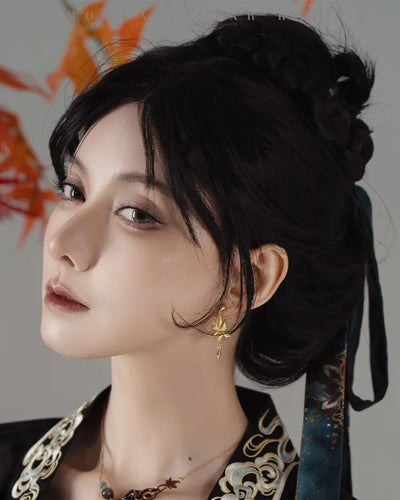 Dan Heng Imbibitor Lunae Water Lotus Ear Cuff featuring textured gold lotus petals and geometric pendant