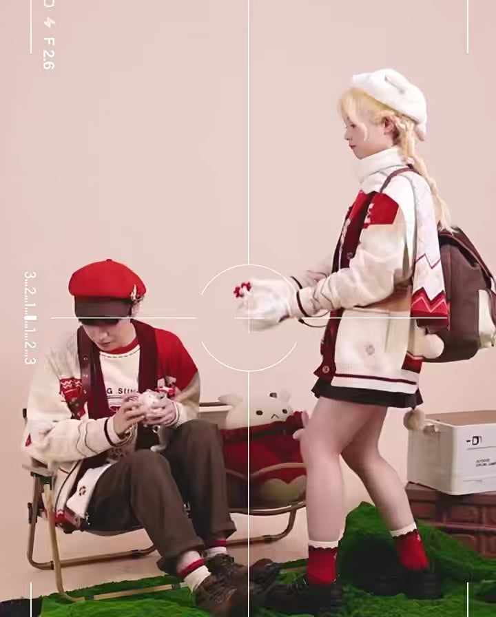 Genshin Impact Klee themed sweatshirt outfit showcase and styling