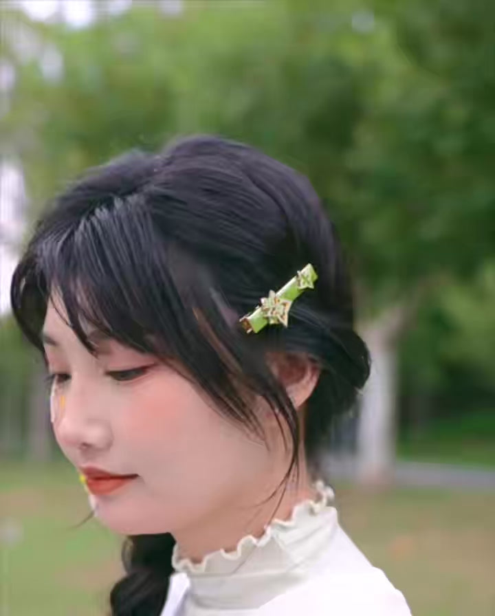 Genshin Impact Nahida themed hair clip video display showing design and wearing effect