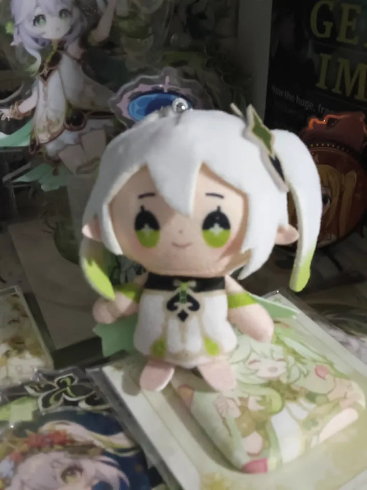 Genshin Impact Finger Puppet Keychains – Furina